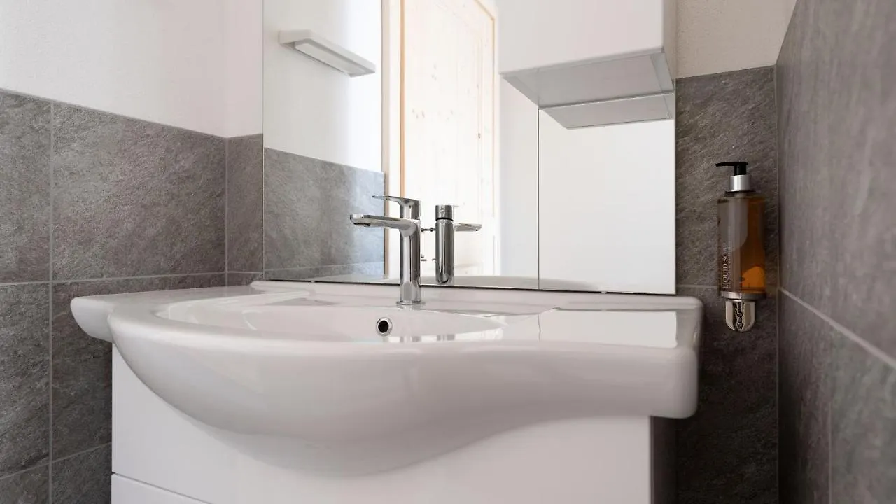 Italianway - Ripa Fontana 1 Mono Apartment Premadio Italy